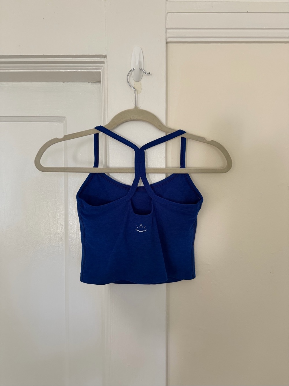 Beyond Yoga Spacedye Slim Racerback Cropped Tank in Electric Royal Heather NWOT - Picture 10 of 11